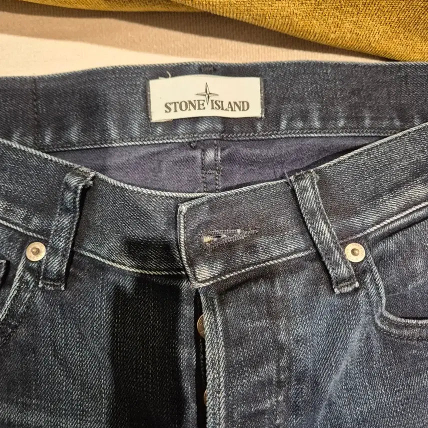 [BUNJANG] Stone Island Jeans (Size 31-32) / 스톤아일랜드 청바지 진 (31-32size)