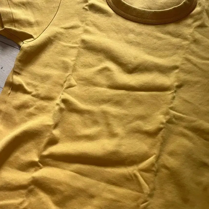 [BUNJANG] Uniqlo U Crew Neck Mustard T-Shirt / 유니클로 U 크루넥 머스타드 S