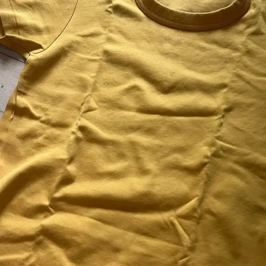 [BUNJANG] Uniqlo U Crew Neck Mustard T-Shirt / 유니클로 U 크루넥 머스타드 S