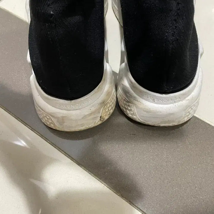 [BUNJANG] Balenciaga Speedrunner 17SS Sneakers / 발렌시아가 17ss 스피드러너