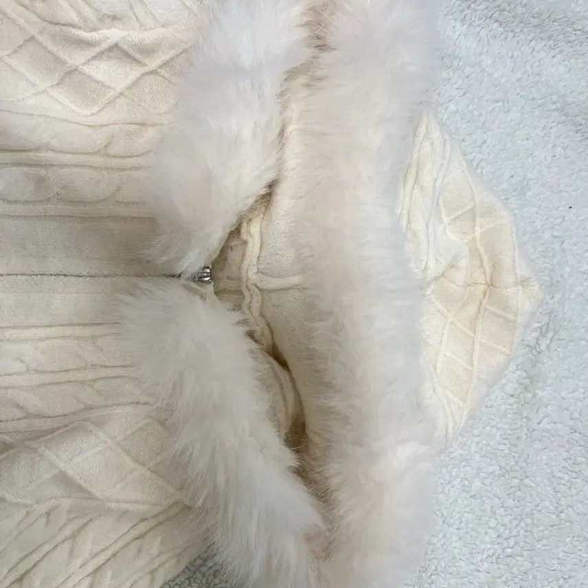 [BUNJANG] Hooded Knit Zip-Up / 퍼 꽈배기 니트 후드집업