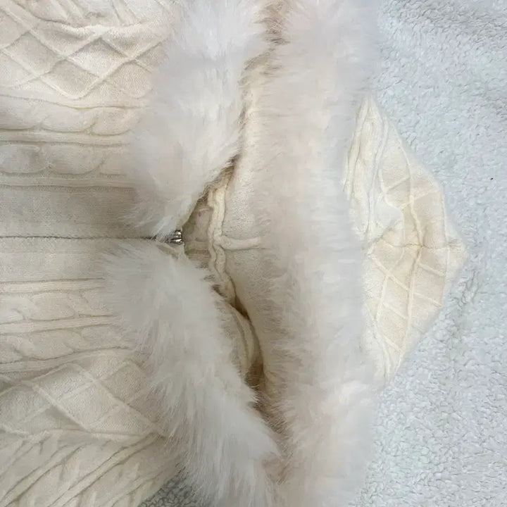 [BUNJANG] Hooded Knit Zip-Up / 퍼 꽈배기 니트 후드집업