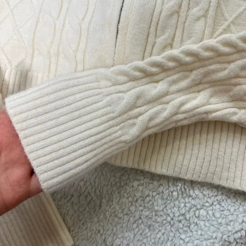[BUNJANG] Hooded Knit Zip-Up / 퍼 꽈배기 니트 후드집업