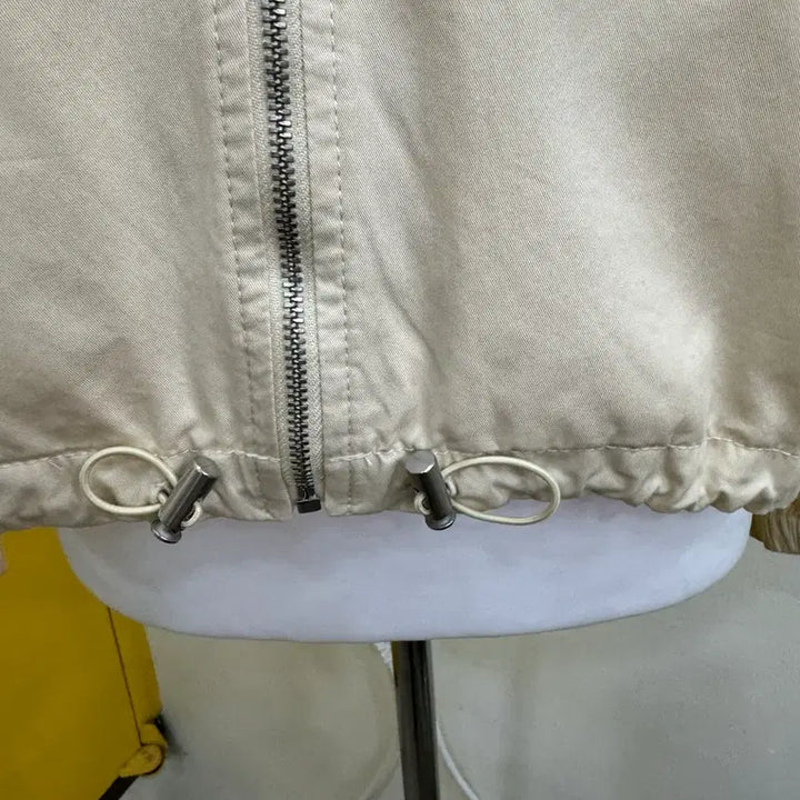 [BUNJANG] MIXXO Crop Windbreaker Zip-up Jumper Beige / 미쏘 크롭 바람막이 집업 점퍼 베이지 S/간절기 데일리룩
