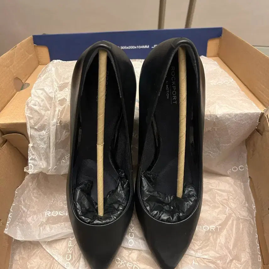 [BUNJANG] Rockport Total Motion 75mm Pointed Toe Heel Plain Pump / 락포트 토탈모션 75mm 포인트토힐 플레인 펌프 / 245