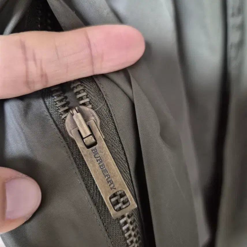 [SOLD OUT] (정품) 버버리 나일론 코트 싱글코트 트렌치코트 라지