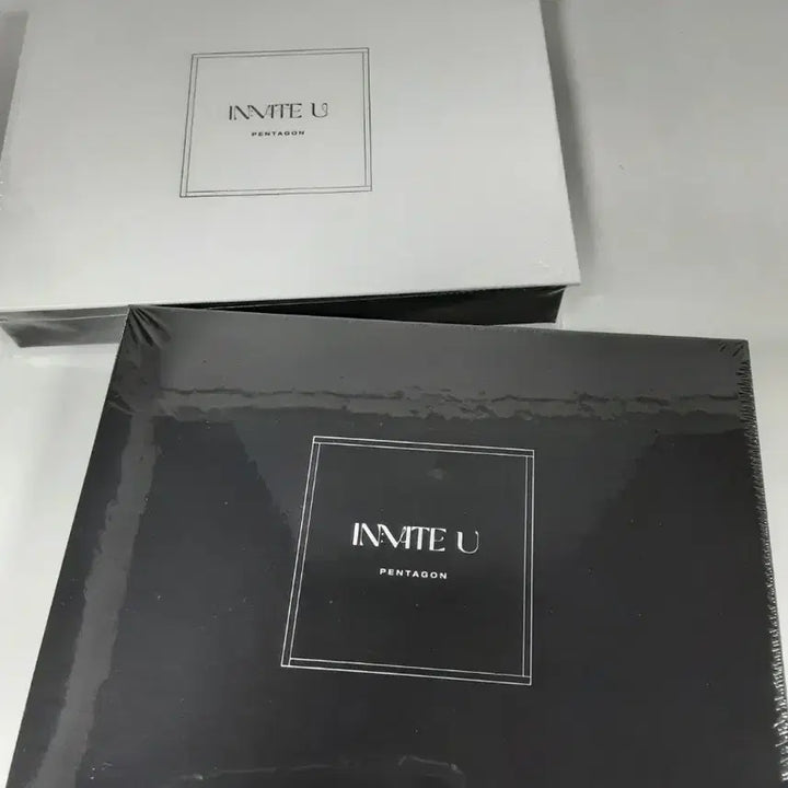 [BUNJANG] PENTAGON INVITE U Album White/Black Set / 펜타곤 INVITE U 앨범 화이트/블랙 세트
