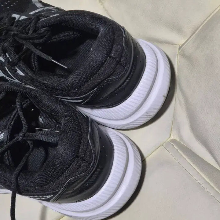 [BUNJANG] Asics Gel Contend 8 Running Shoes / 아식스 젤 컨텐드 8 러닝화
