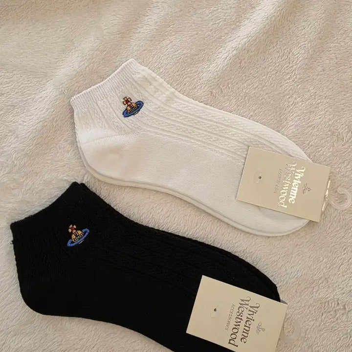 [SOLD OUT] 비비안웨스트우드 발목양말