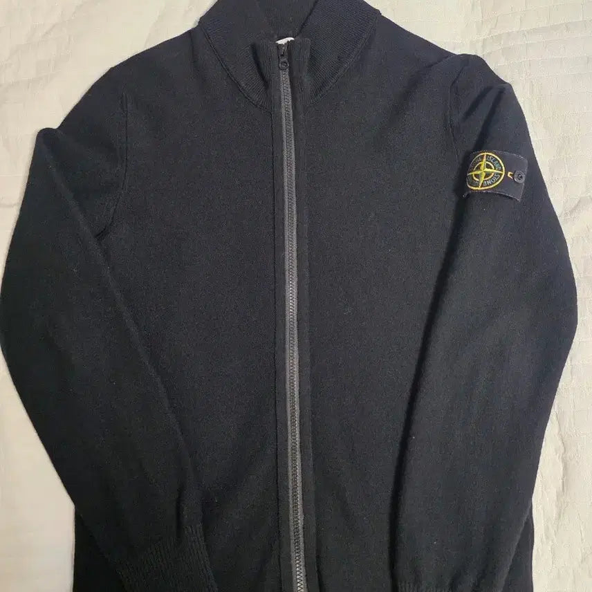 [BUNJANG] Stone Island Wool Knit Zip-Up Cardigan (Black) / 스톤아일랜드 울 니트 집업 가디건  (블랙)