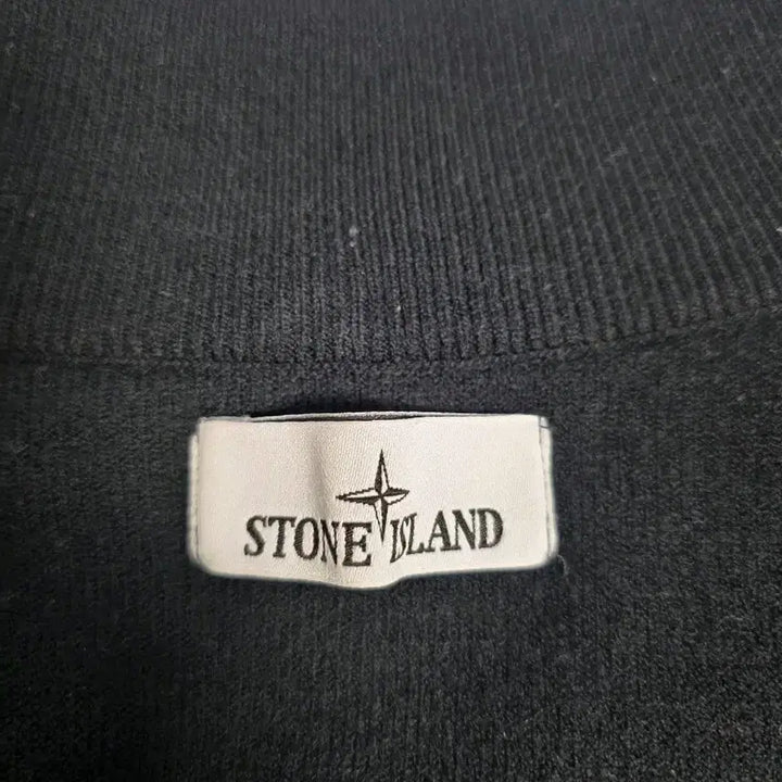 [BUNJANG] Stone Island Wool Knit Zip-Up Cardigan (Black) / 스톤아일랜드 울 니트 집업 가디건  (블랙)