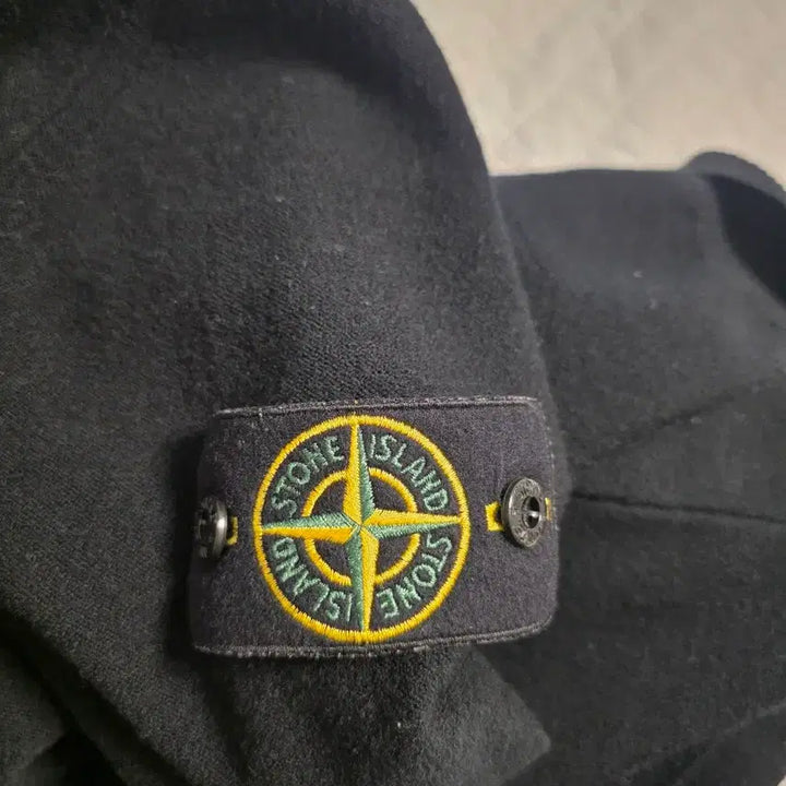 [BUNJANG] Stone Island Wool Knit Zip-Up Cardigan (Black) / 스톤아일랜드 울 니트 집업 가디건  (블랙)