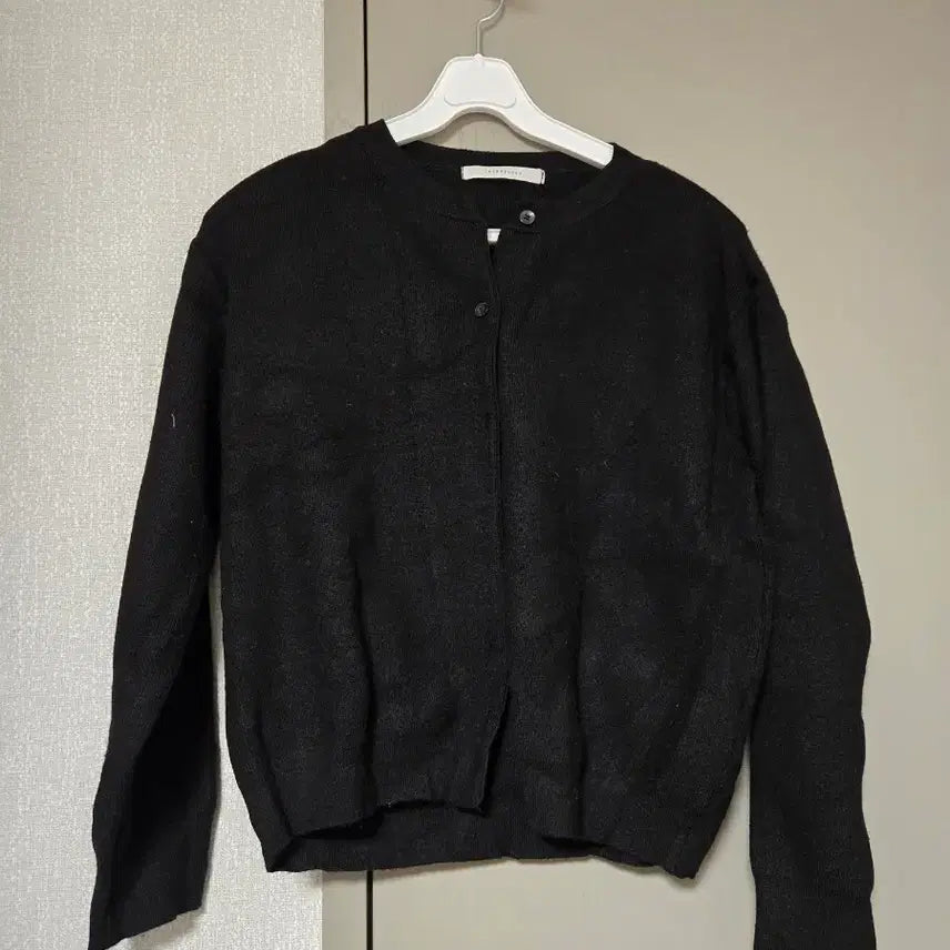 [BUNJANG] Cherrykoko Round Neck Cardigan / 체리코코 제작 라운드넥 가디건