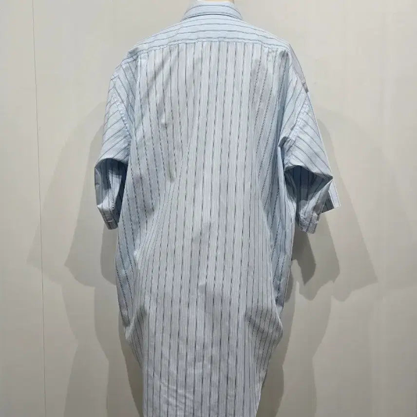 [SOLD OUT] 이세이미야케 스트라이프 반팔 셔츠 블루