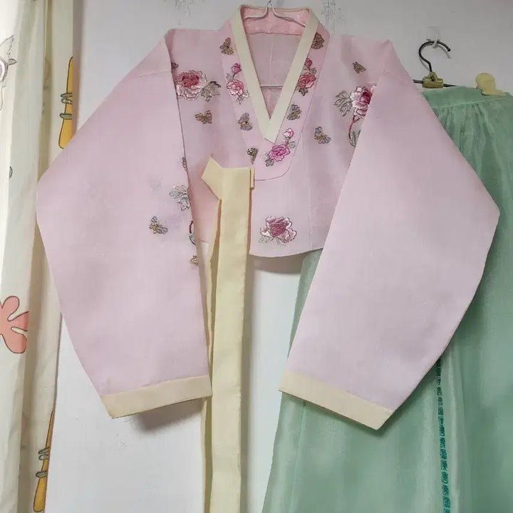 [BUNJANG] Vintage Pink Floral Hanbok Set / 빈티지  핑크색 꽃무늬 한복 세트