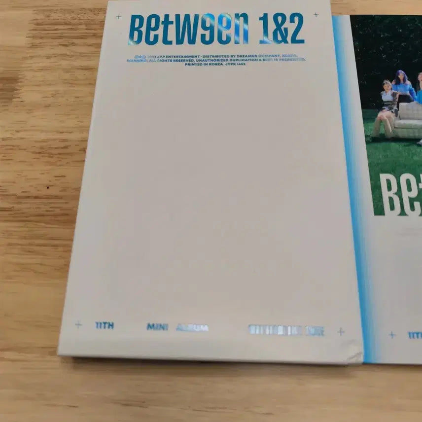 [BUNJANG] TWICE Between 1&amp;2 Album / 트와이스 Between 1&amp;2 앨범