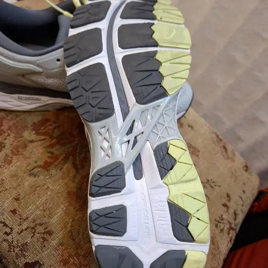 [BUNJANG] Asics Gel-Kayano Sneakers Gray/Yellow / 아식스 젤 카노아 운동화 회색/노란색