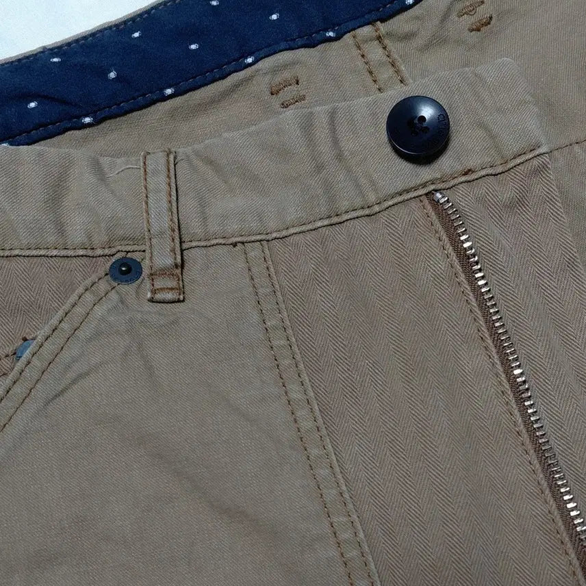 [BUNJANG] R.NEWBOLD Herringbone Work Pants / [L] R.NEWBOLD 알뉴볼드 파라핀 가공 헤링본 워크 팬츠 (카멜)