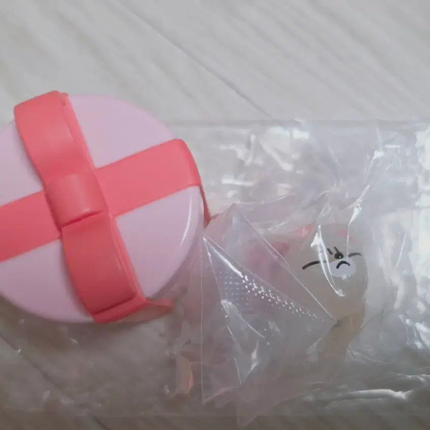 [BUNJANG] Foxyini Stray Kids Birthday Gacha Ring / 폭시니:)) 스키주 생일가챠 반지