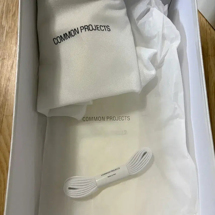[BUNJANG] Common Projects Achilles Low White Sneakers / 커먼프로젝트 아킬레스 로우 화이트 41