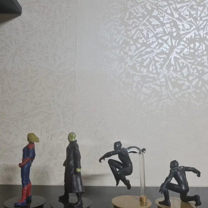 [BUNJANG] Lotte Cinema Marvel Hero Topper Figure Set / 롯데시네마 탑퍼 피규어 4종 세트 팝니다