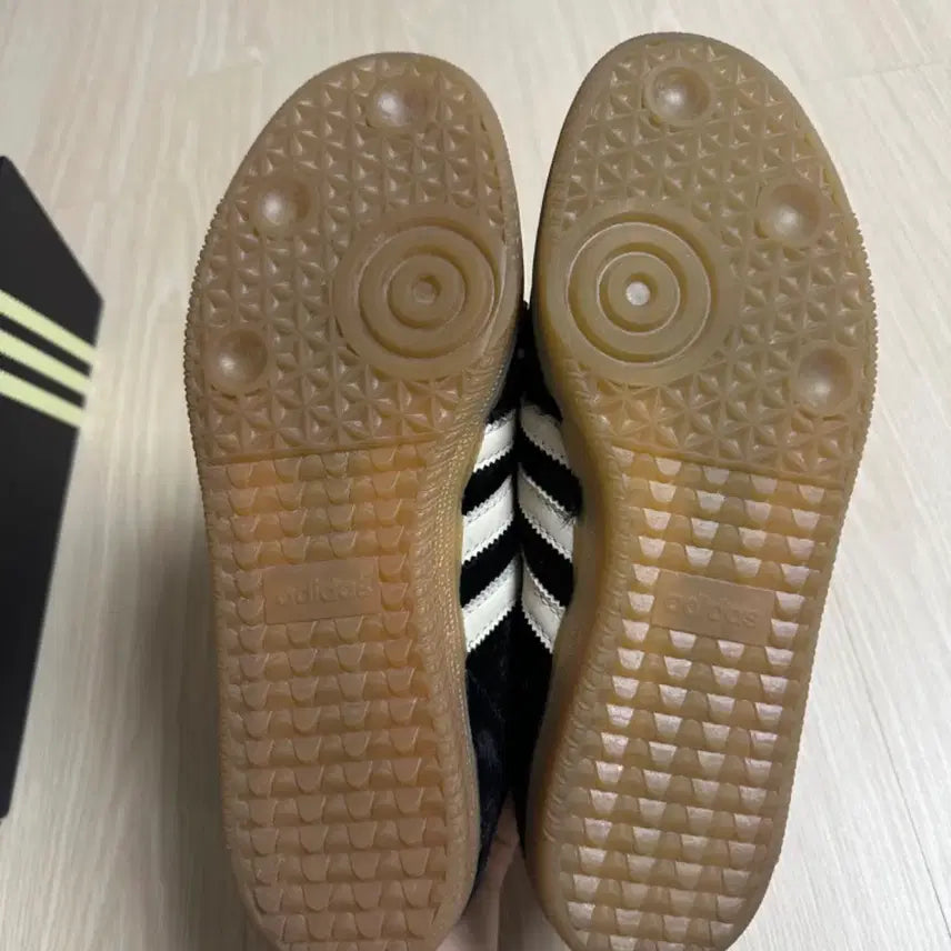 [BUNJANG] Adidas Wales Bonner Pony Samba Black 280 / 아디다스 / X 웨일즈 보너 포니 삼바 / 블랙 / 280