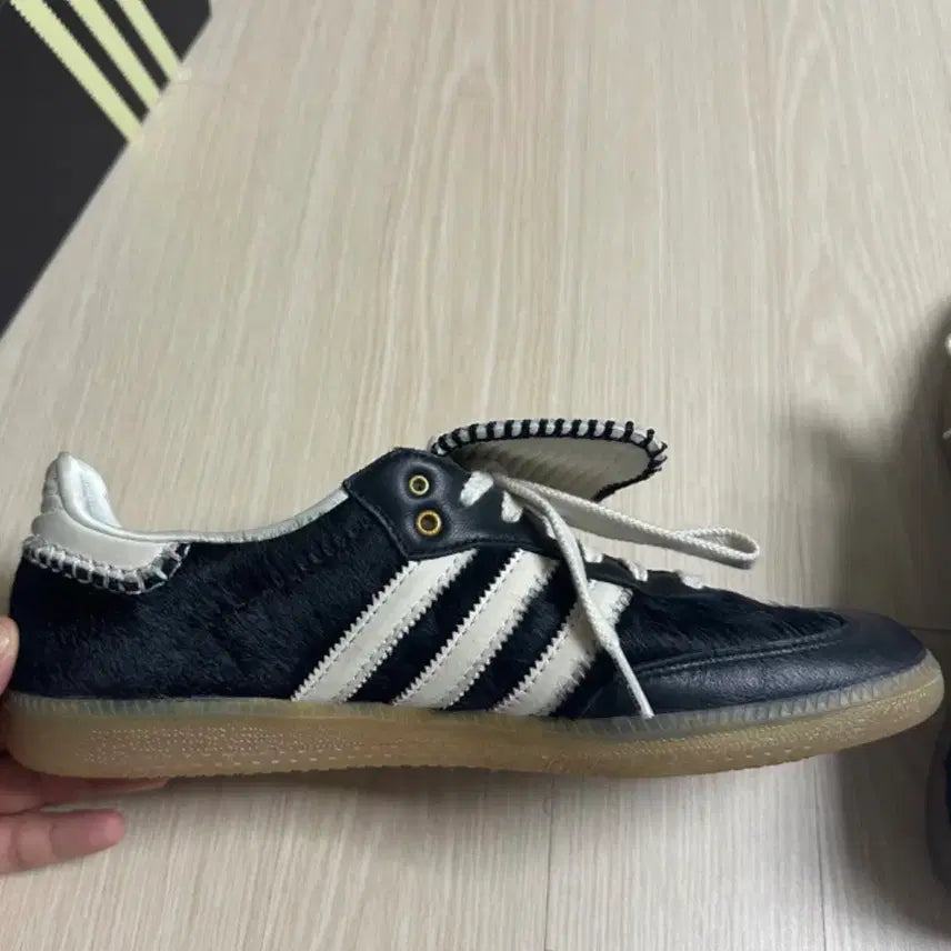 [BUNJANG] Adidas Wales Bonner Pony Samba Black 280 / 아디다스 / X 웨일즈 보너 포니 삼바 / 블랙 / 280