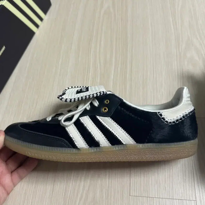 [BUNJANG] Adidas Wales Bonner Pony Samba Black 280 / 아디다스 / X 웨일즈 보너 포니 삼바 / 블랙 / 280
