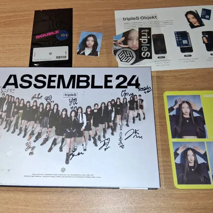 [SOLD OUT] [BUNJANG] tripleS Assemble24 Signed Album / 트리플에스 Assemble24 비매 싸인 앨범