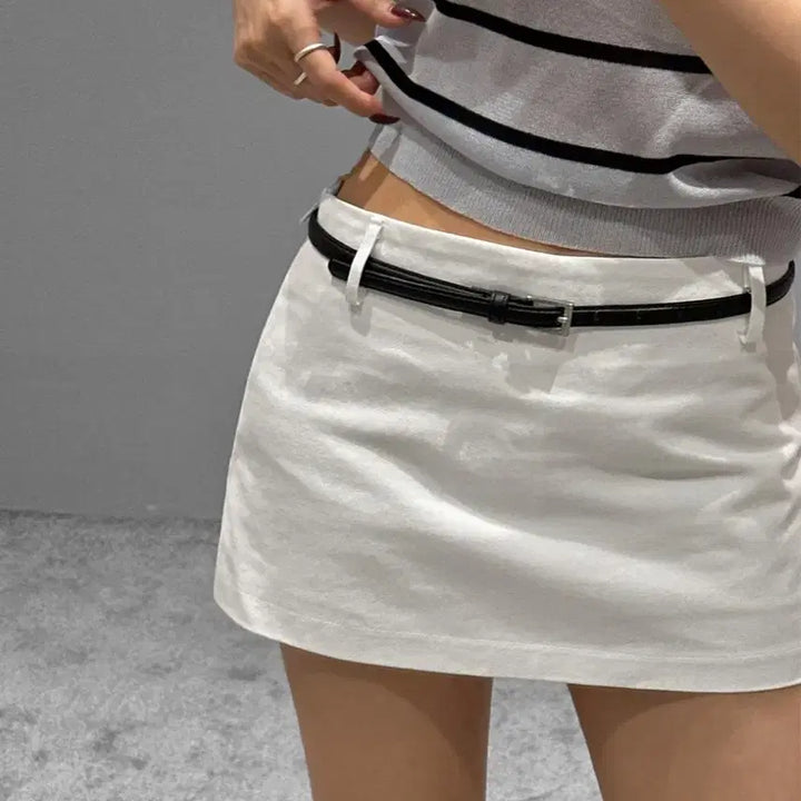 [BUNJANG] Low-Rise Mini Skirt (White/S) / 로우라이즈 미니스커트(화이트/S)