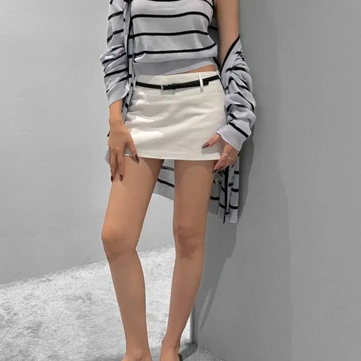 [BUNJANG] Low-Rise Mini Skirt (White/S) / 로우라이즈 미니스커트(화이트/S)