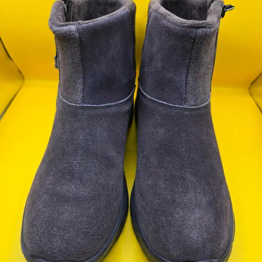 [BUNJANG] Pony Suede Fur-Lined Ankle Boots Size 240 / 포니스웨이드 털안감 앵클 부츠240