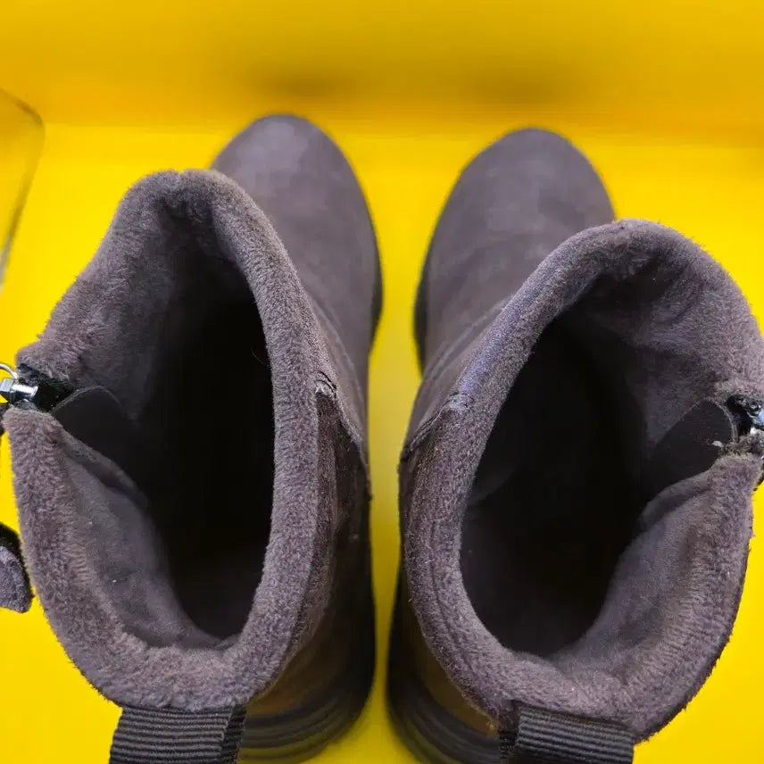 [BUNJANG] Pony Suede Fur-Lined Ankle Boots Size 240 / 포니스웨이드 털안감 앵클 부츠240