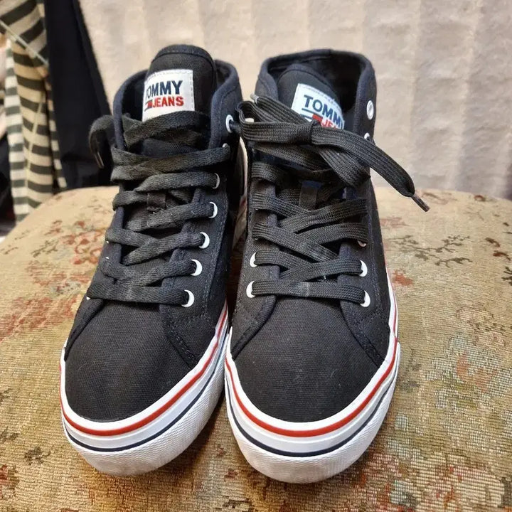 [BUNJANG] Tommy Hilfiger High-Top Sneakers / 타미진스 블랙 하이탑 스니커즈타미진스 블랙 하이탑 스니커즈