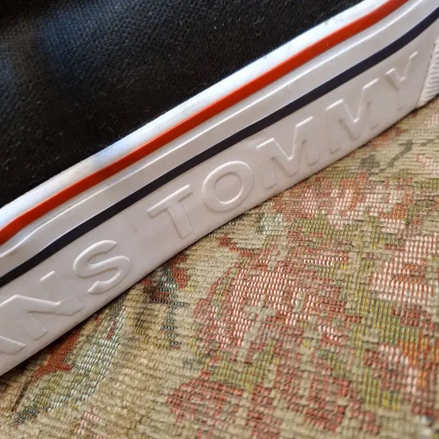 [BUNJANG] Tommy Hilfiger High-Top Sneakers / 타미진스 블랙 하이탑 스니커즈타미진스 블랙 하이탑 스니커즈