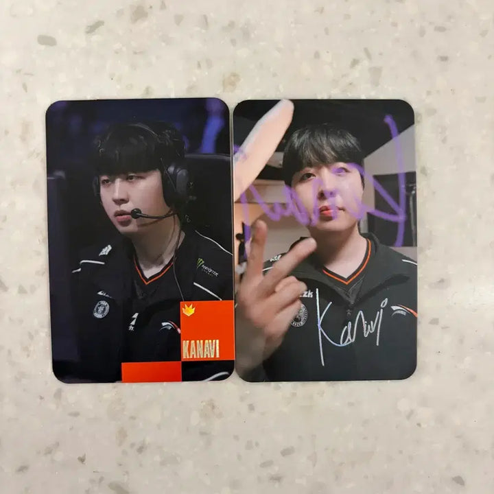 [BUNJANG] HLE Kanavi February Monthly Photocard / HLE 월간포토카드 2월 카나비