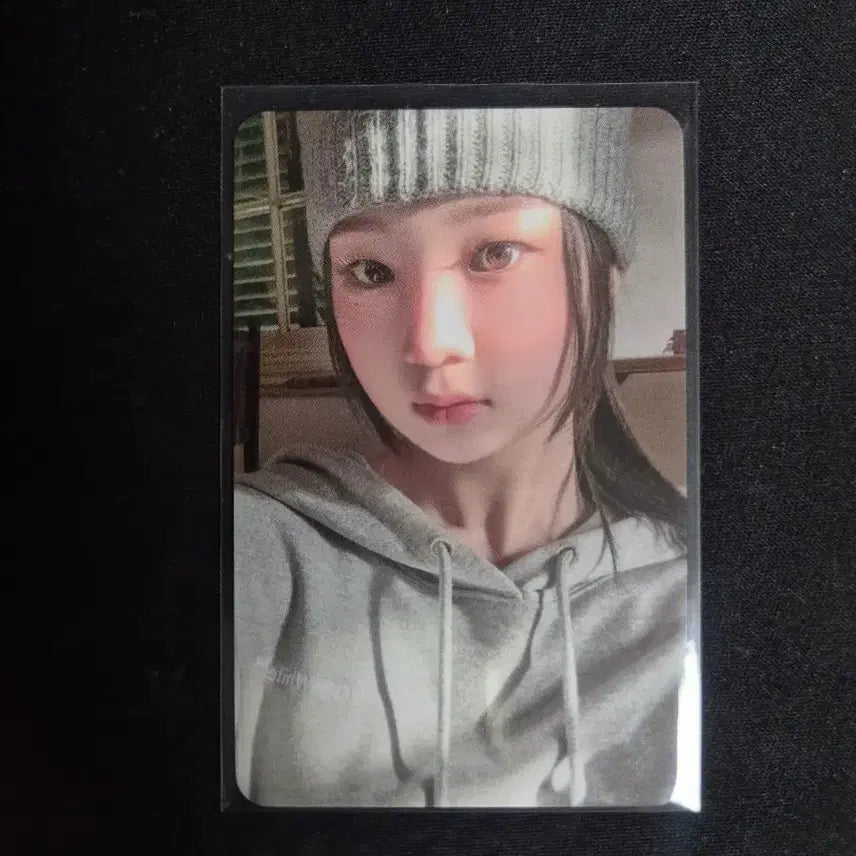 [BUNJANG] LimeLight MiU Gaeun Everline POB Photocard / 라임라잇 메이딘 가은 에버라인 미공포 포카 타다
