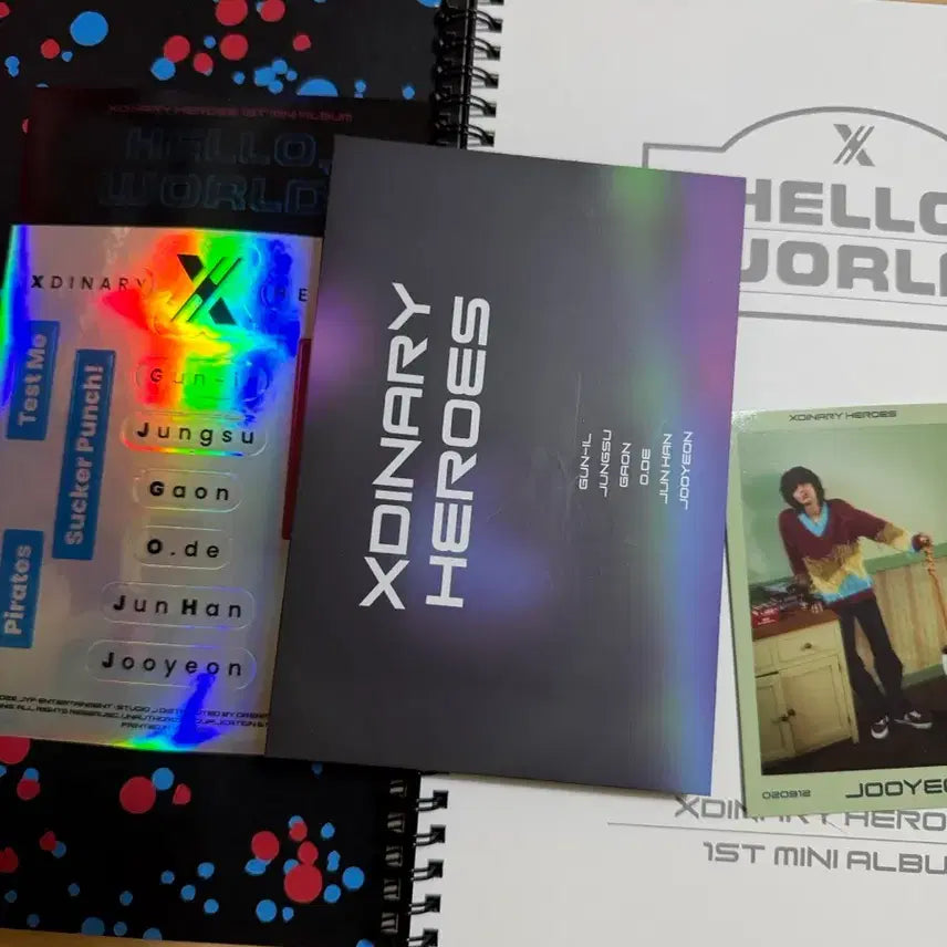 [BUNJANG] Xdinary Heroes Hello World Unsealed Album / 엑디즈 엑스디너리 히어로즈 헬로월드 개봉앨범