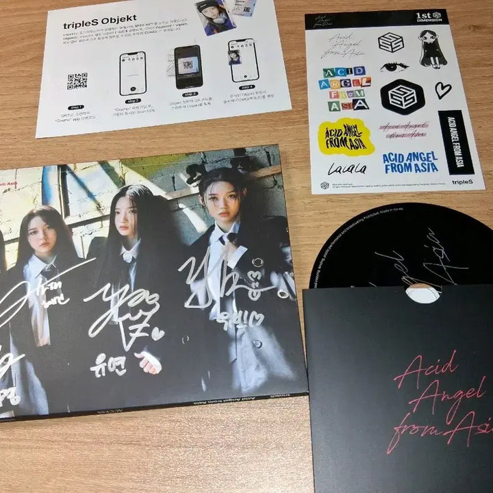 [SOLD OUT] [BUNJANG] tripleS Acid Angel from Asia AAA Signed Album / 트리플에스 Acid Angel from Asia AAA 싸인앨범