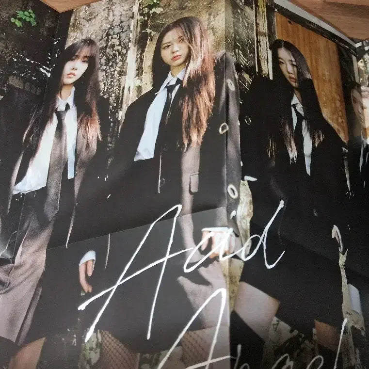 [SOLD OUT] [BUNJANG] tripleS Acid Angel from Asia AAA Signed Album / 트리플에스 Acid Angel from Asia AAA 싸인앨범
