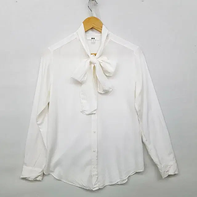[SOLD OUT] 유니클로 리본 블라우스 화이트