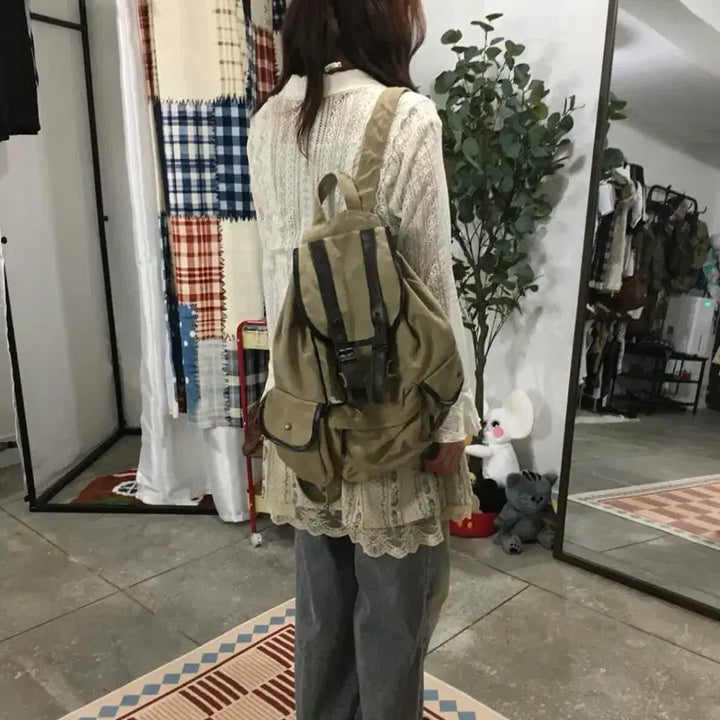 [BUNJANG] Vintage Buckle Backpack / 일본 빈티지 | 빈티지 버클 백팩 | 핀터깔 | 모리걸
