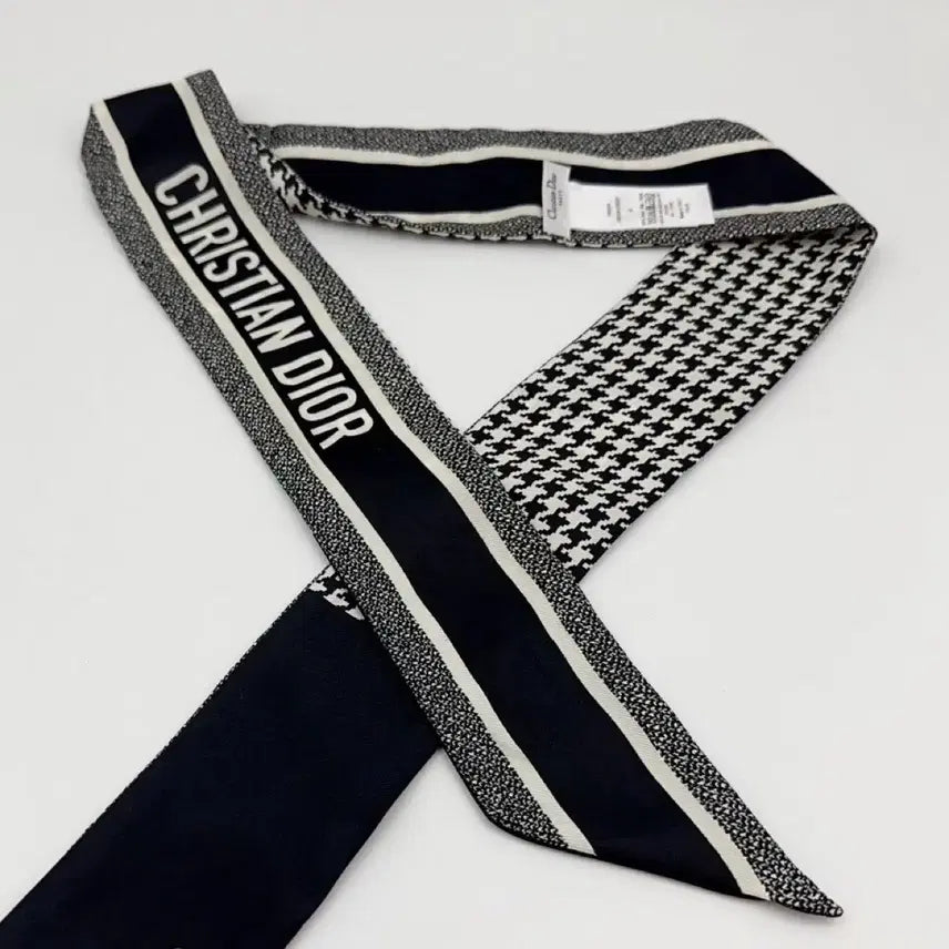 [BUNJANG] Christian Dior Montaigne Mitzah Scarf / 크리스찬디올 몽테인 미차 스카프