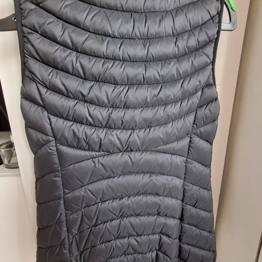 [BUNJANG] Westwood Black Lightweight Padded Vest Women&