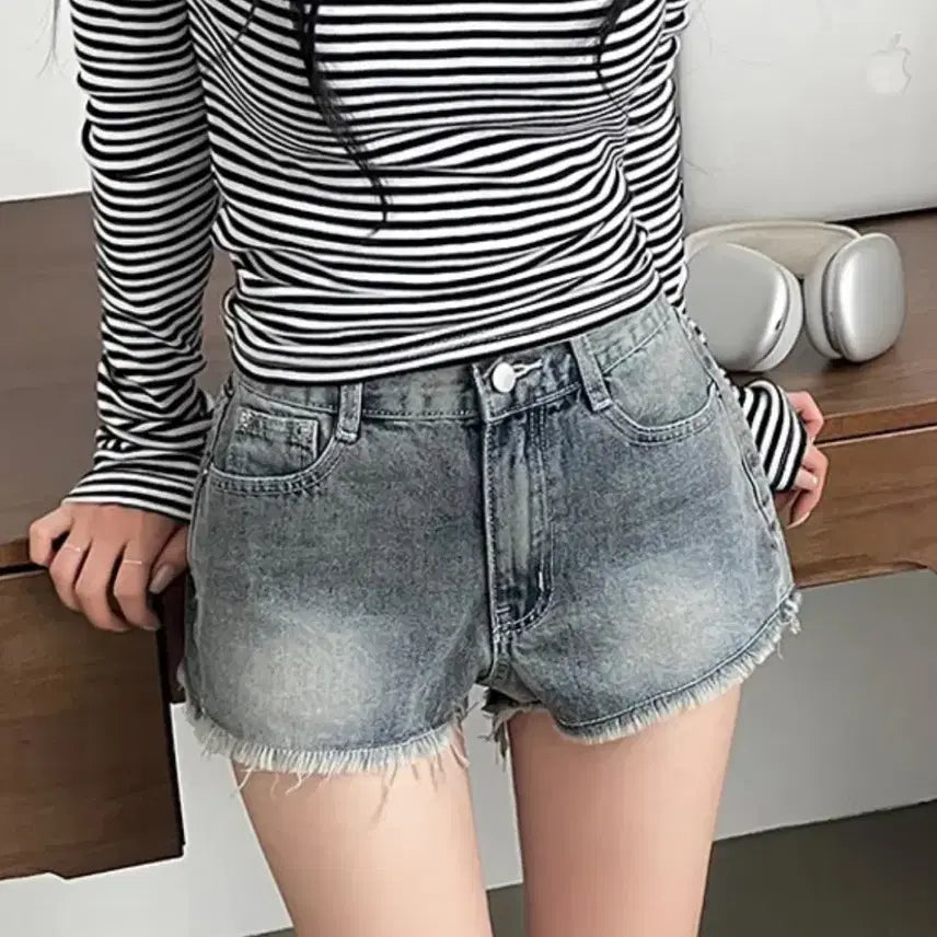 [BUNJANG] Ably Milk Tea Micro Vintage Low Denim Shorts / 에이블리 밀크티 마이크로 빈티지 로우 데님숏팬츠 반바지 새상품
