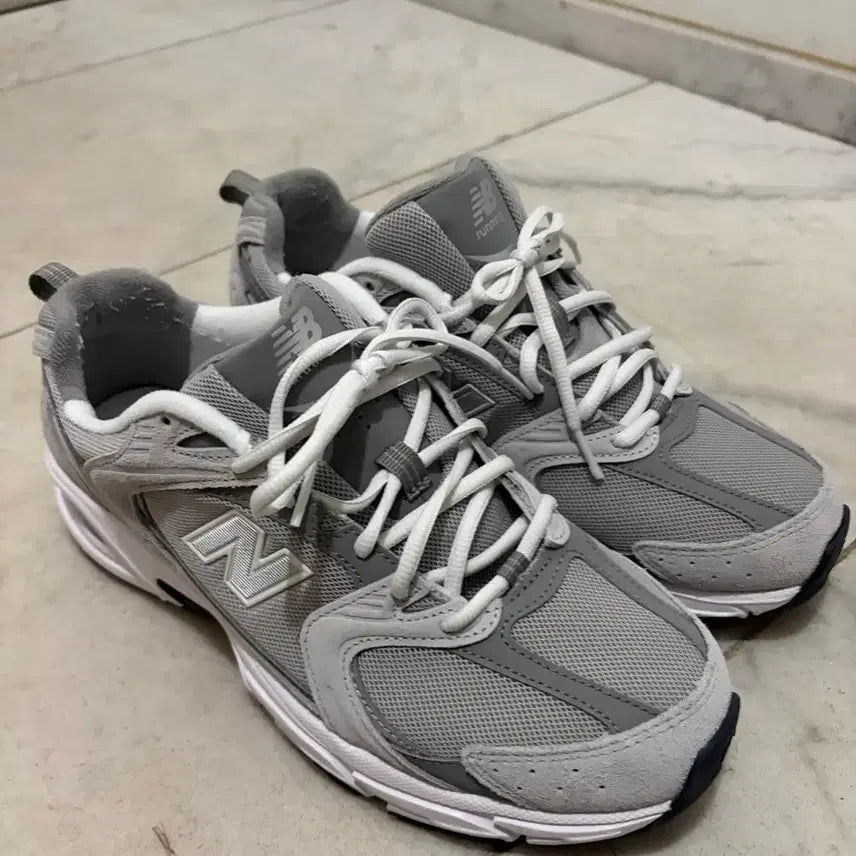 [BUNJANG] New Balance MR530CK Running Shoes / 뉴발란스 런닝화 MR530CK 회색