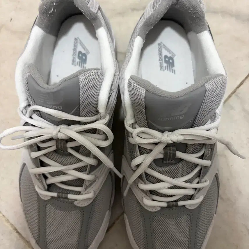[BUNJANG] New Balance MR530CK Running Shoes / 뉴발란스 런닝화 MR530CK 회색