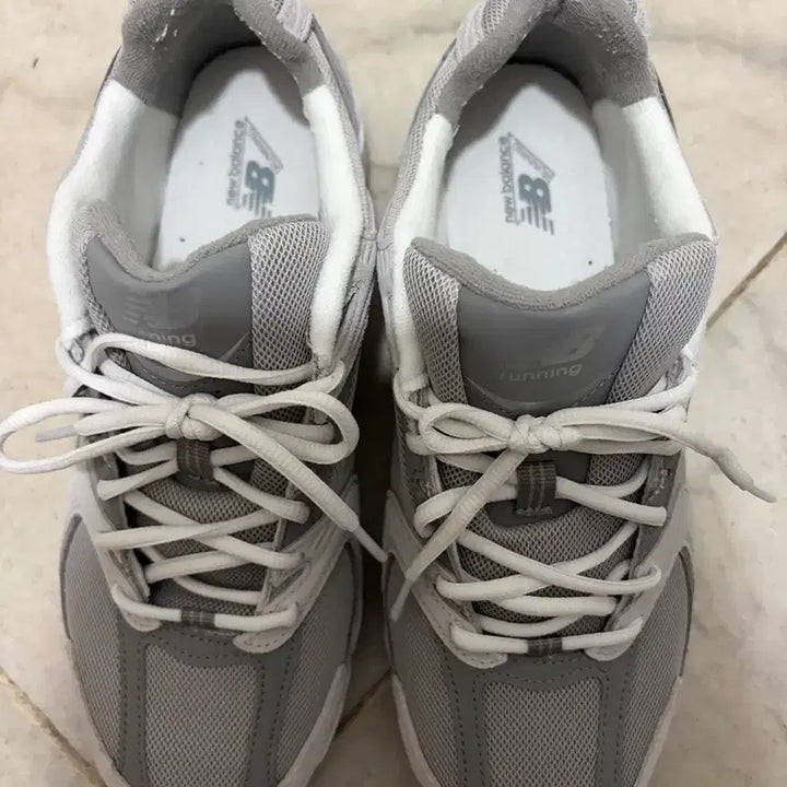[BUNJANG] New Balance MR530CK Running Shoes / 뉴발란스 런닝화 MR530CK 회색