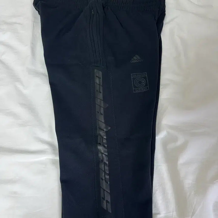 [BUNJANG] Adidas Yeezy Calabasas Pants / 아디다스 이지 칼라바사스 팬츠