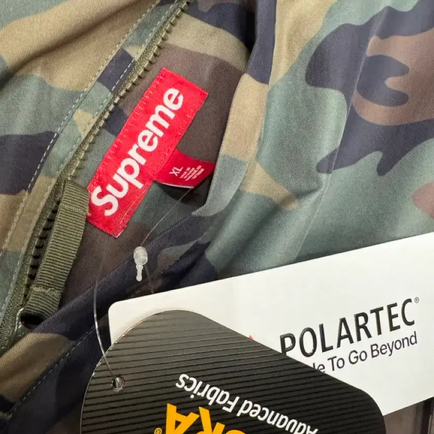 [BUNJANG] Supreme Polartec Reversible Track Jacket (Woodland Camo) - 25FW / [XL] 슈프림 폴라텍 리버시블 트랙 재킷 레드 - 25FW